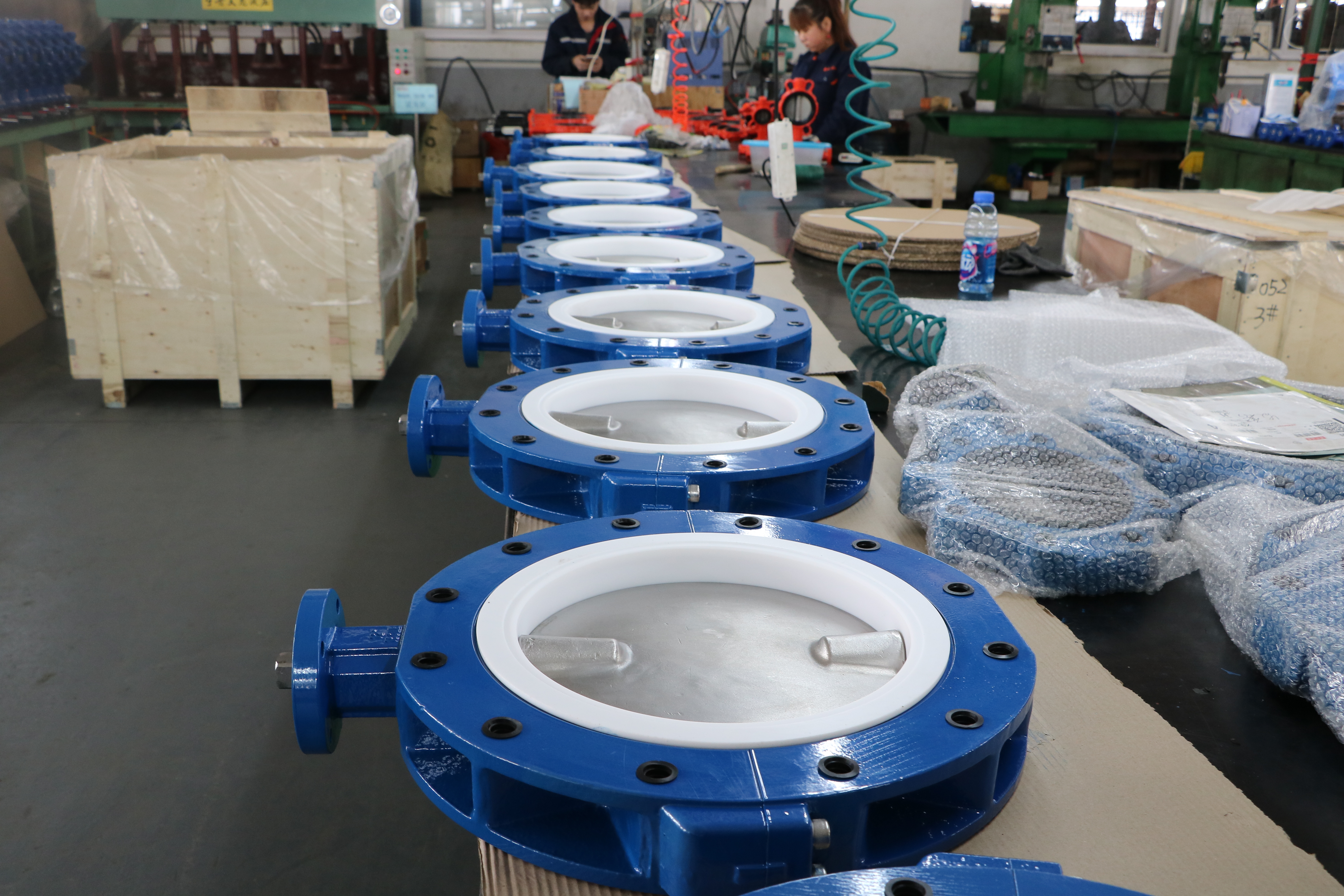 4 API609, PN10 PN16 Klass 150, JIS 10K, CE ISO9001, duktil j&auml;rnkropp, rostfritt