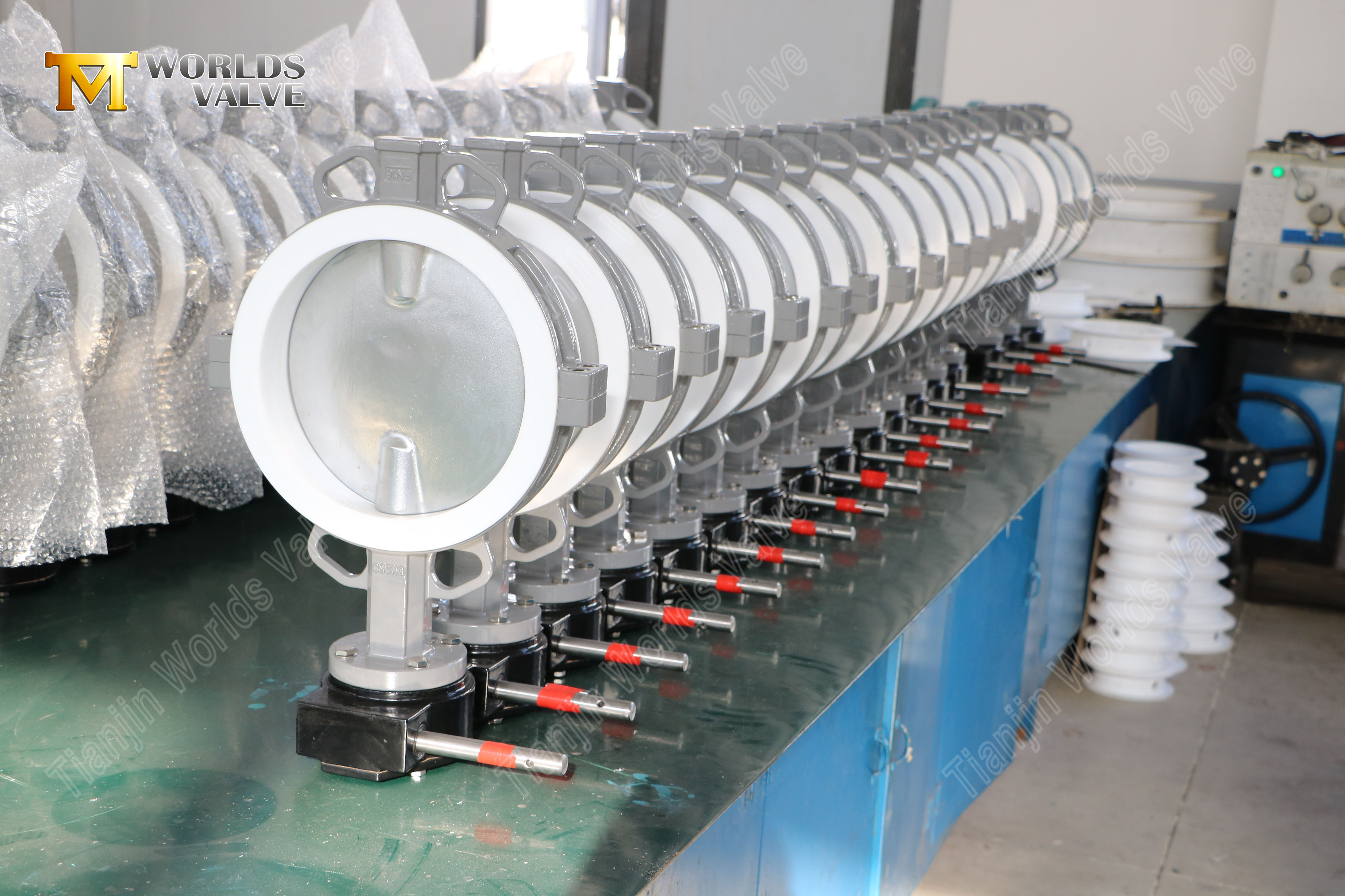 Split-body-pfe-fodrad-ss-sm&ouml;rfly-ventil-med-pneumatisk-aktivering-5