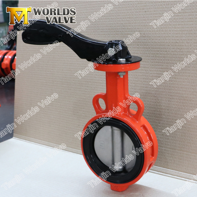 Vridspjällsventil av wafertyp med utbytbart gummisäte