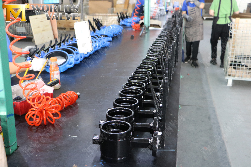 r&auml;fflad-slut-butterfly-ventil med handspaken